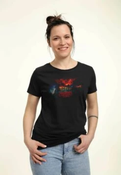 Henry Tiger Stranger Things Stranger Tryptych - T-Shirt Print - Black -Henry Tiger 0e1e955842de421b8ece4750bea0192c