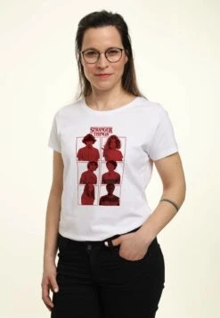 Henry Tiger Stranger Things S3 Boxup - T-Shirt Print - White -Henry Tiger 13d3955971324b729b4365cf6fc918c8