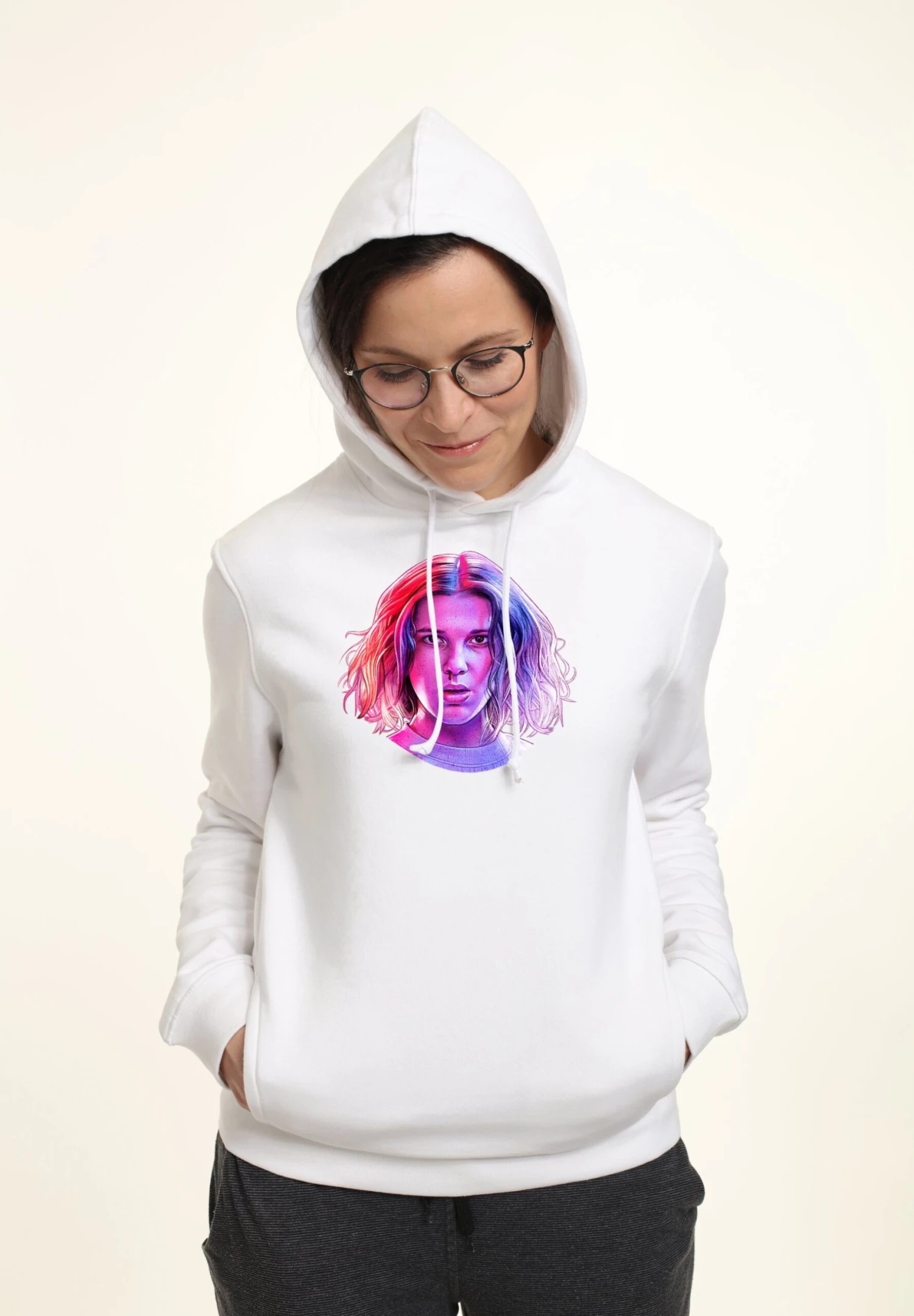 Henry Tiger Stranger Things Eleven Big Face - Hoodie - White 1 Henry Tiger Stranger Things Eleven Big Face - Hoodie - White