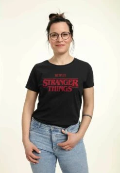 Henry Tiger Stranger Things Netflix Stranger Logo - T-Shirt Print - Black -Henry Tiger 4fab11705c23449fbb0c4cb9668357cd