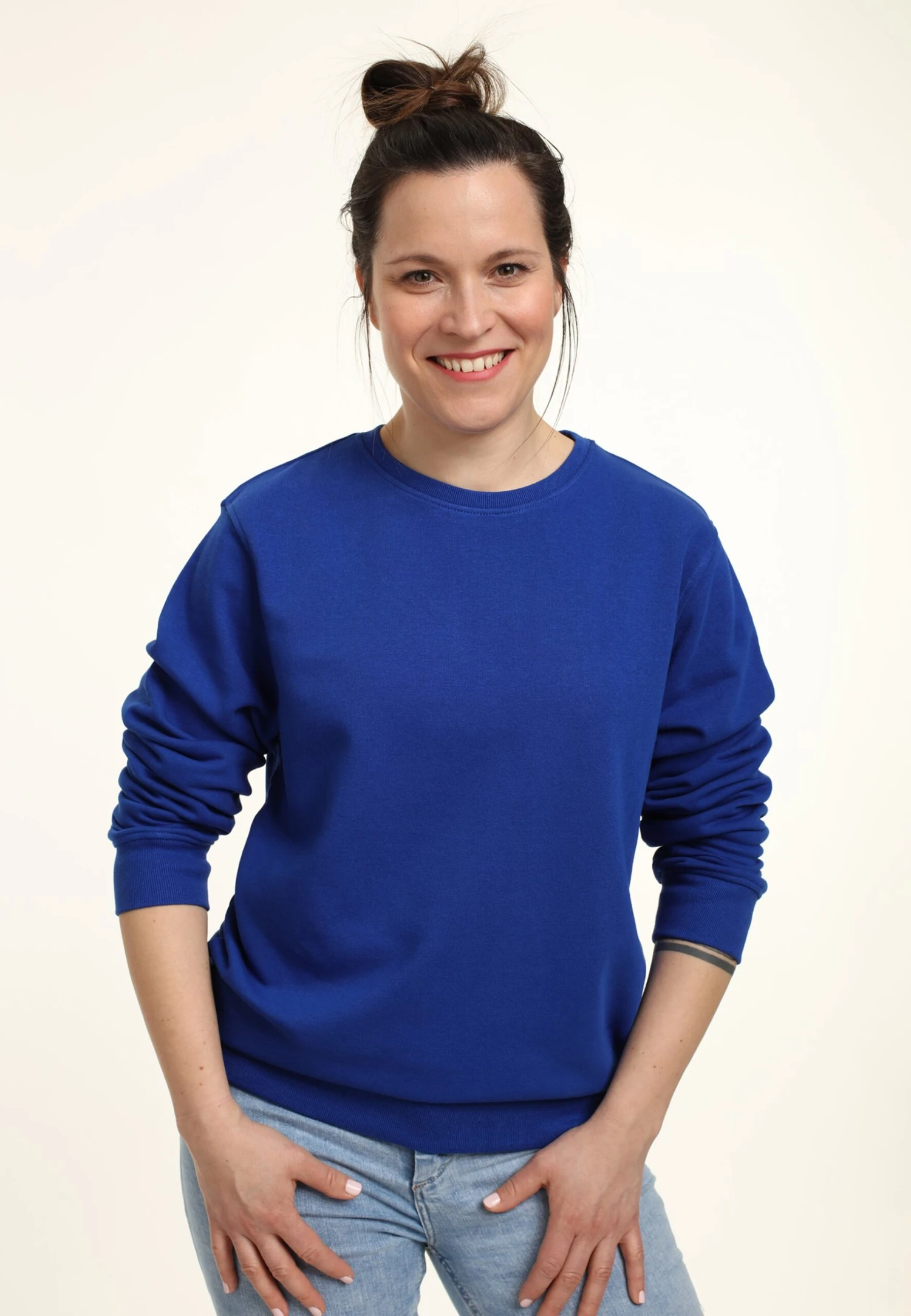 Henry Tiger Organic Crewneck - Sweater - Royal Blue 1 Henry Tiger Organic Crewneck - Sweater - Royal Blue