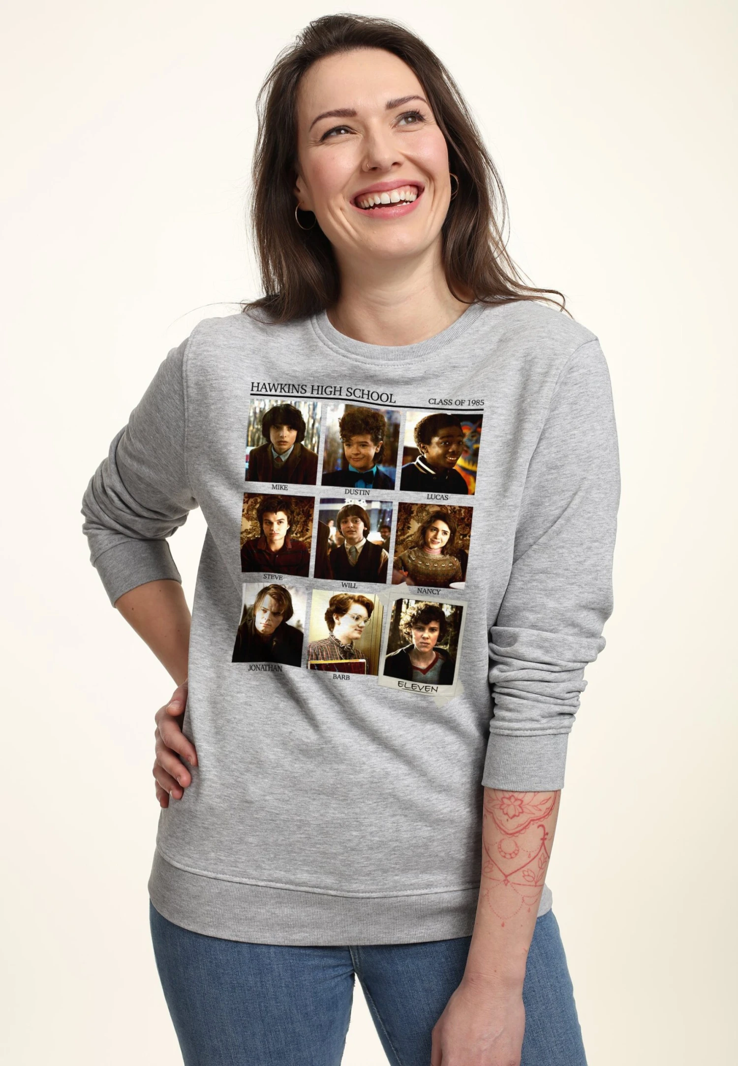 Henry Tiger Stranger Things Hawkins High - Sweater - Heather Grey 3 Henry Tiger Stranger Things Hawkins High - Sweater - Heather Grey - Image 3