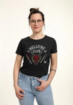 Henry Tiger Stranger Things Hellfire Club - T-Shirt Print - Black 8 Henry Tiger Stranger Things Hellfire Club - T-Shirt Print - Black -Henry Tiger ff607d71360c4f3d98ddb427bef2c61d